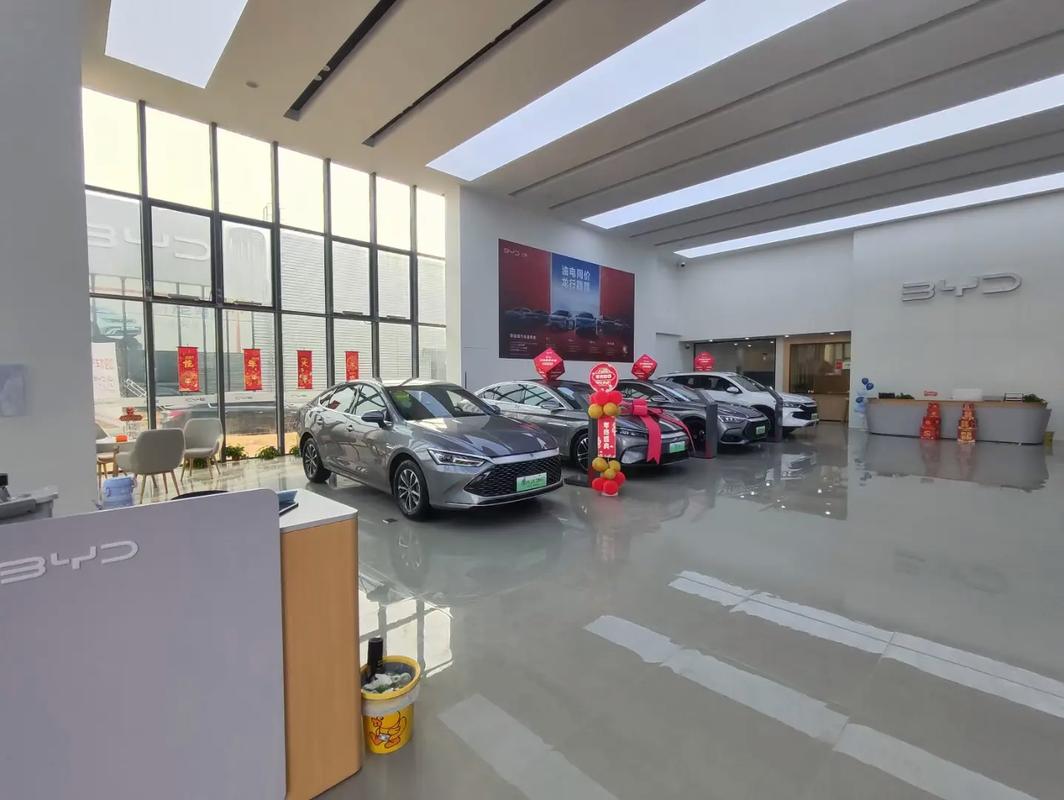 附近比亚迪新能源汽车专卖店地址(附近比亚迪新能源汽车专卖店地址电话)