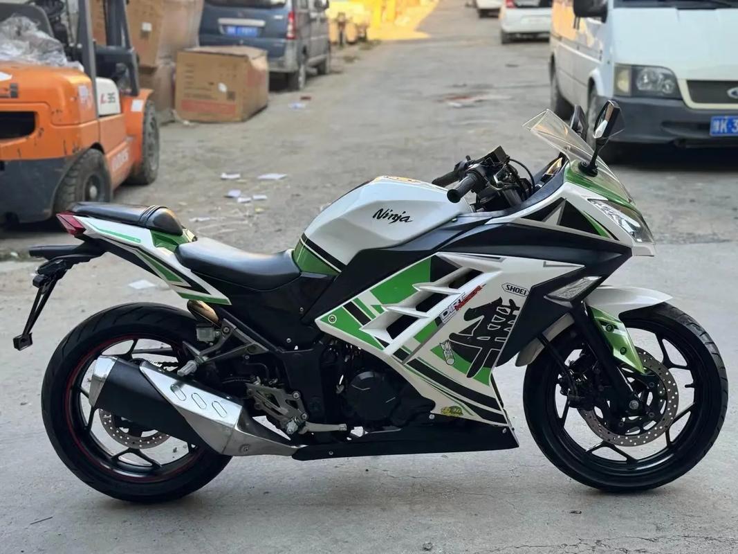 川崎小忍者250多少钱／川崎小忍者250落地价