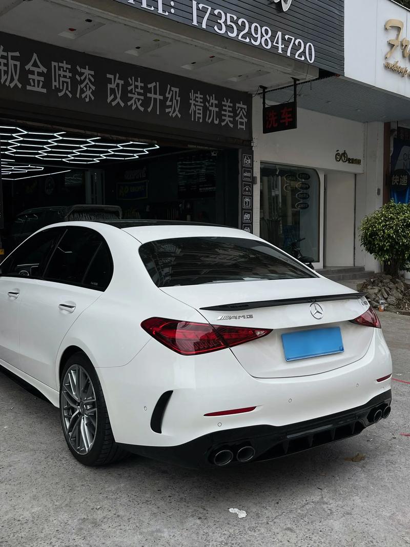 奔驰c400属于什么档次／奔驰c4是哪个车