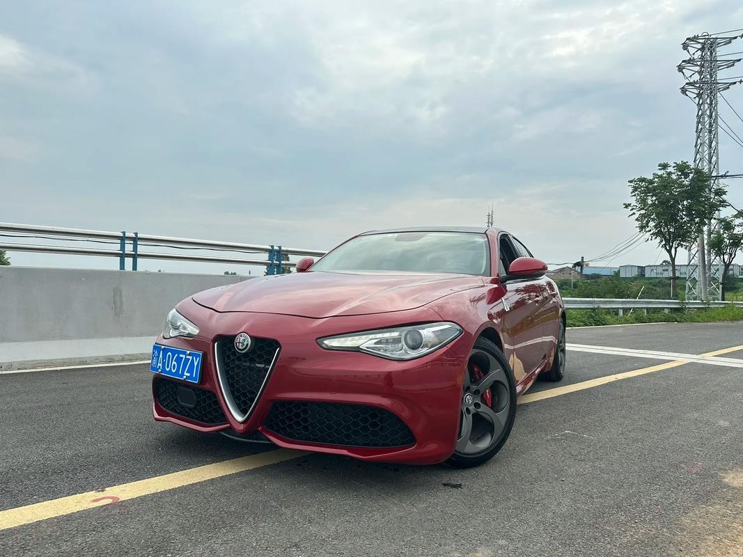 alfaromeo是什么车(alfa romeo是什么车的牌子价格)