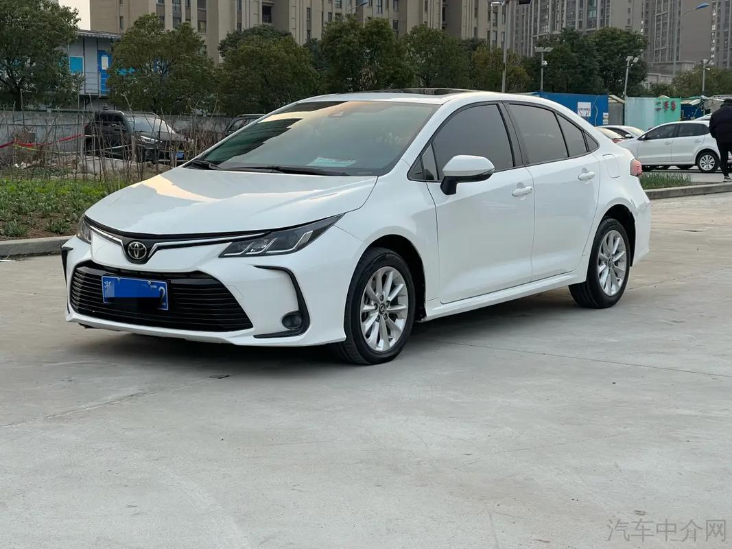 卡罗拉顶配落地多少钱／卡罗拉标配落地价