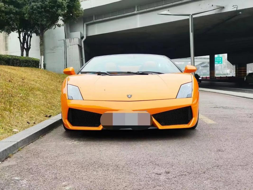 兰博基尼盖拉多敞篷(兰博基尼盖拉多敞篷25万)