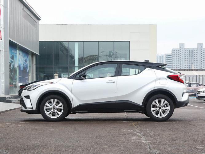 丰田小型suv车型图片／丰田小型车车型大全