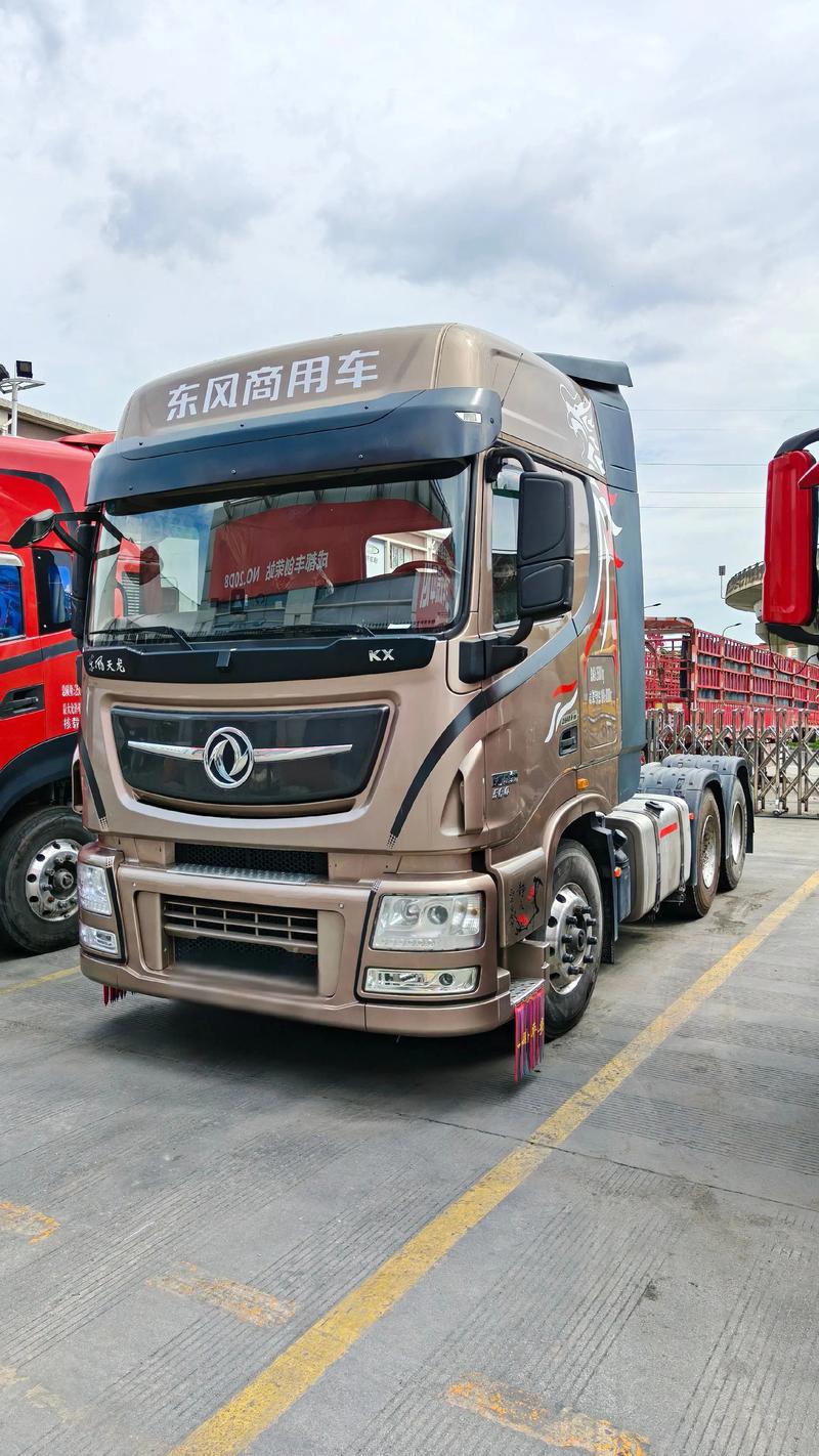 东风天龙旗舰,东风天龙旗舰530燃气车