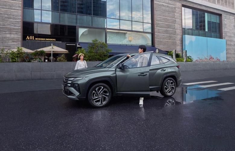 北京现代途胜落地价要多少钱/北京现代途胜l落地价