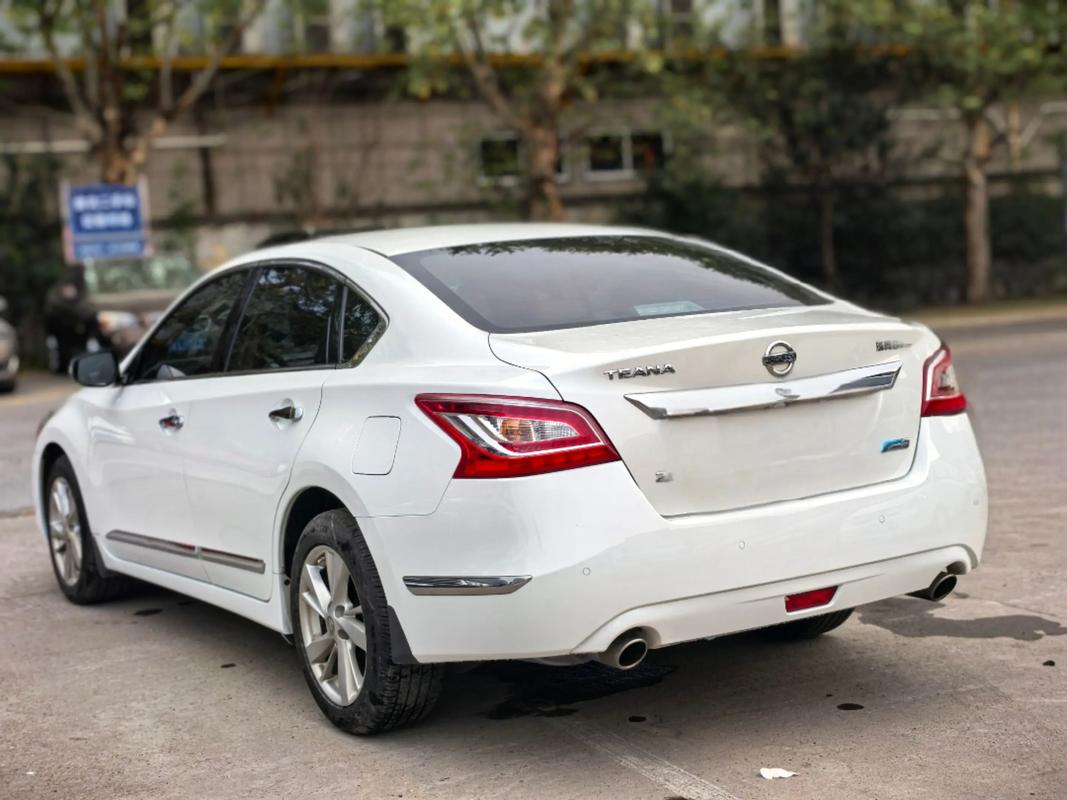 二手日产gtr 二手日产天籁最新价格及图片