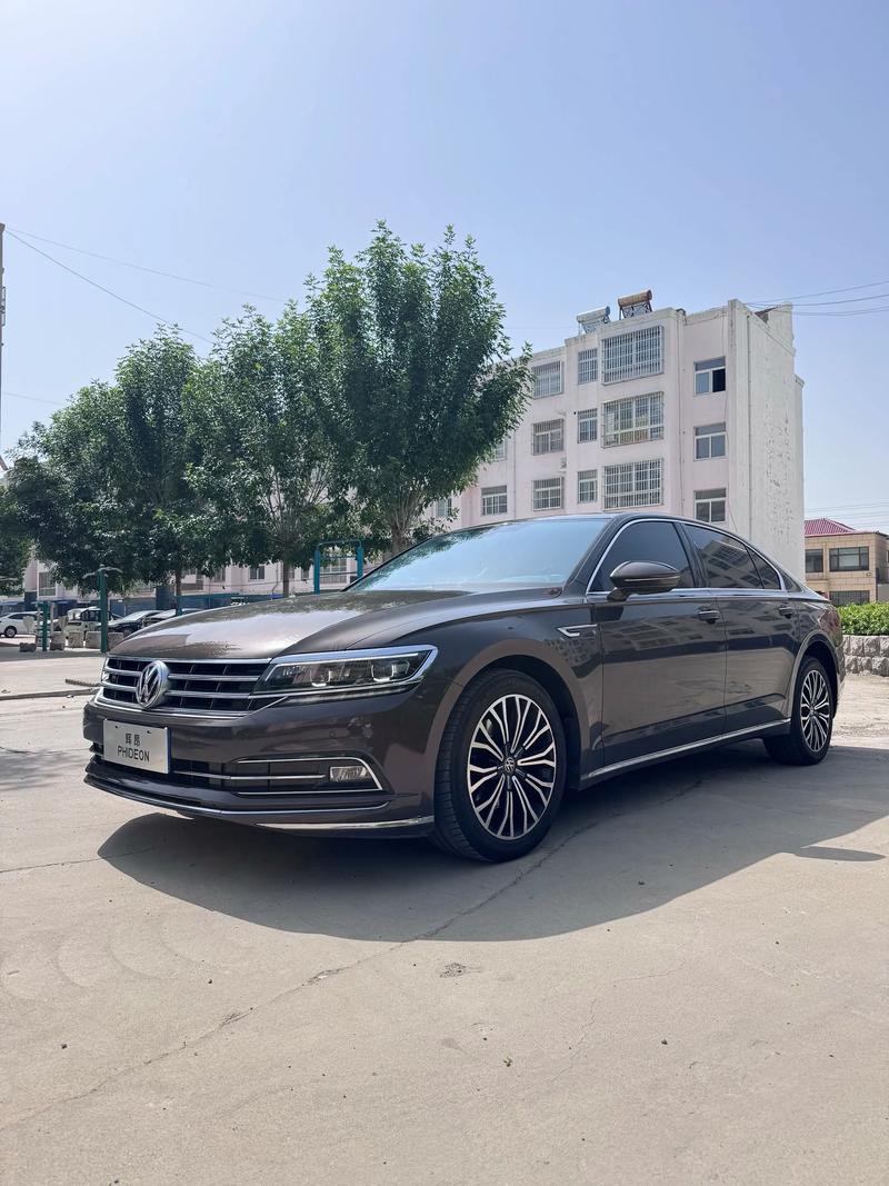 大众辉腾380价格多少 大众辉腾330价格